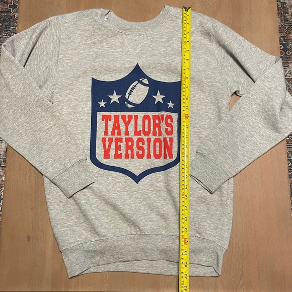 Women’s Lock the Label Taylor Swift Taylor’s Version NFL Sweater - Picture 4 of 5